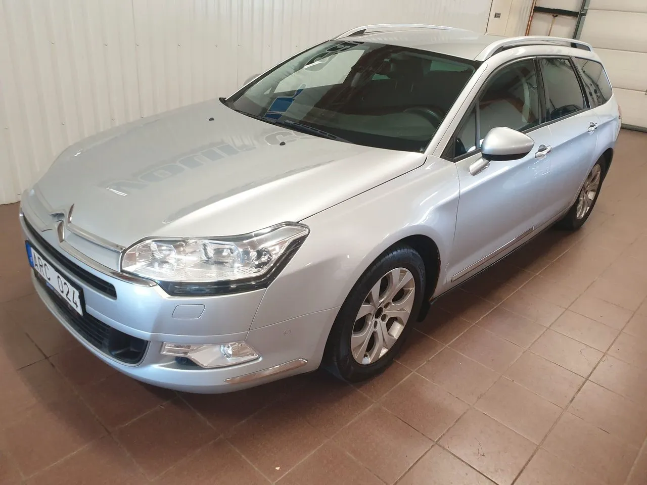 Vehicle image 2