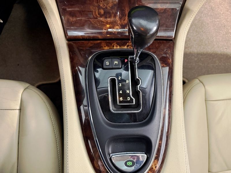 Jaguar XJ bild 18