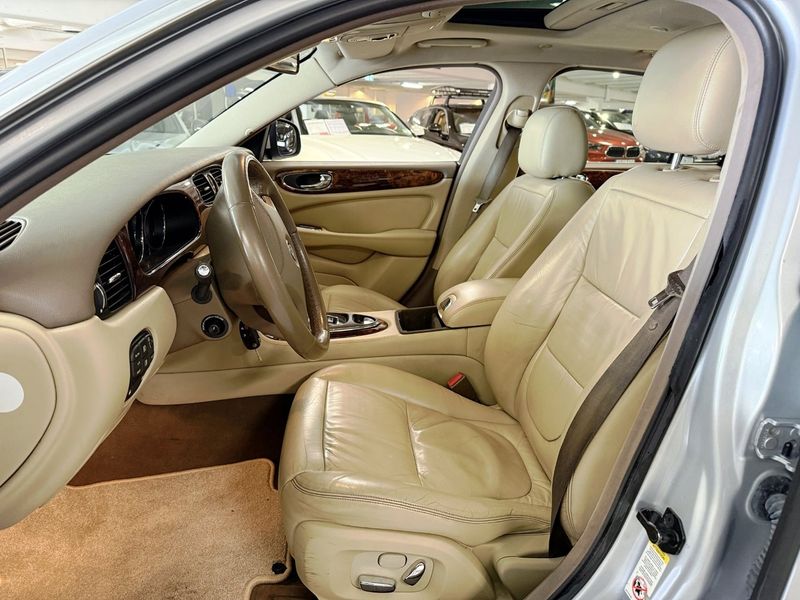 Jaguar XJ bild 9
