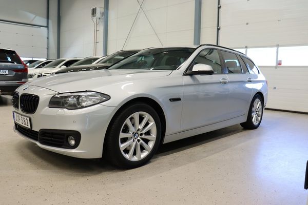 BMW 520 d xDrive Touring Drag Läder M-värm Rattvärme 190hk - 2015