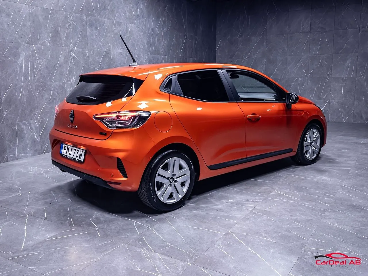 Vehicle image 6