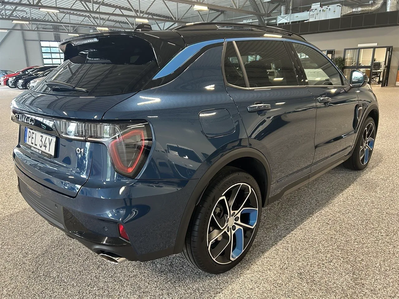 Vehicle image 3