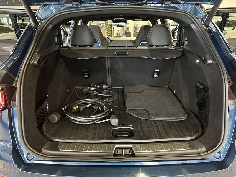 Lynk & Co 01 bild 17