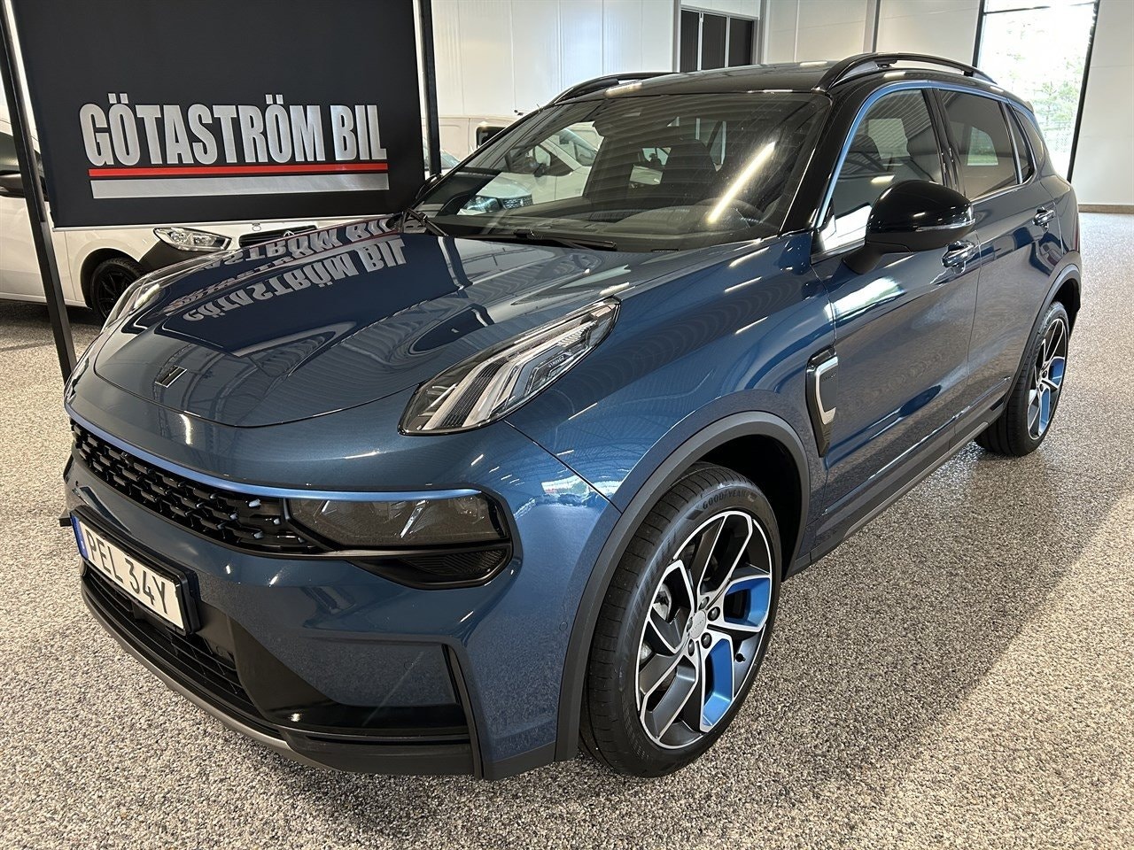 Lynk & Co 01
