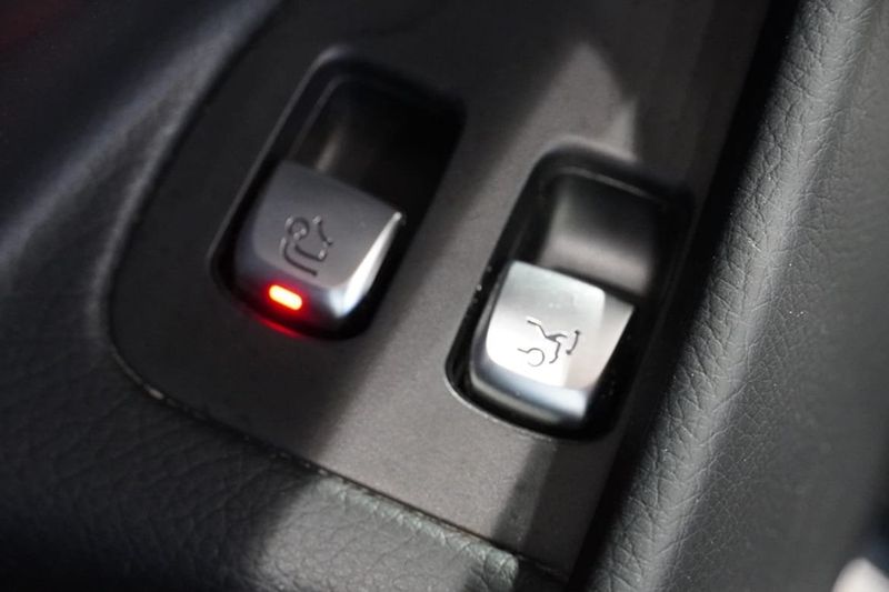 Mercedes E200 bild 12