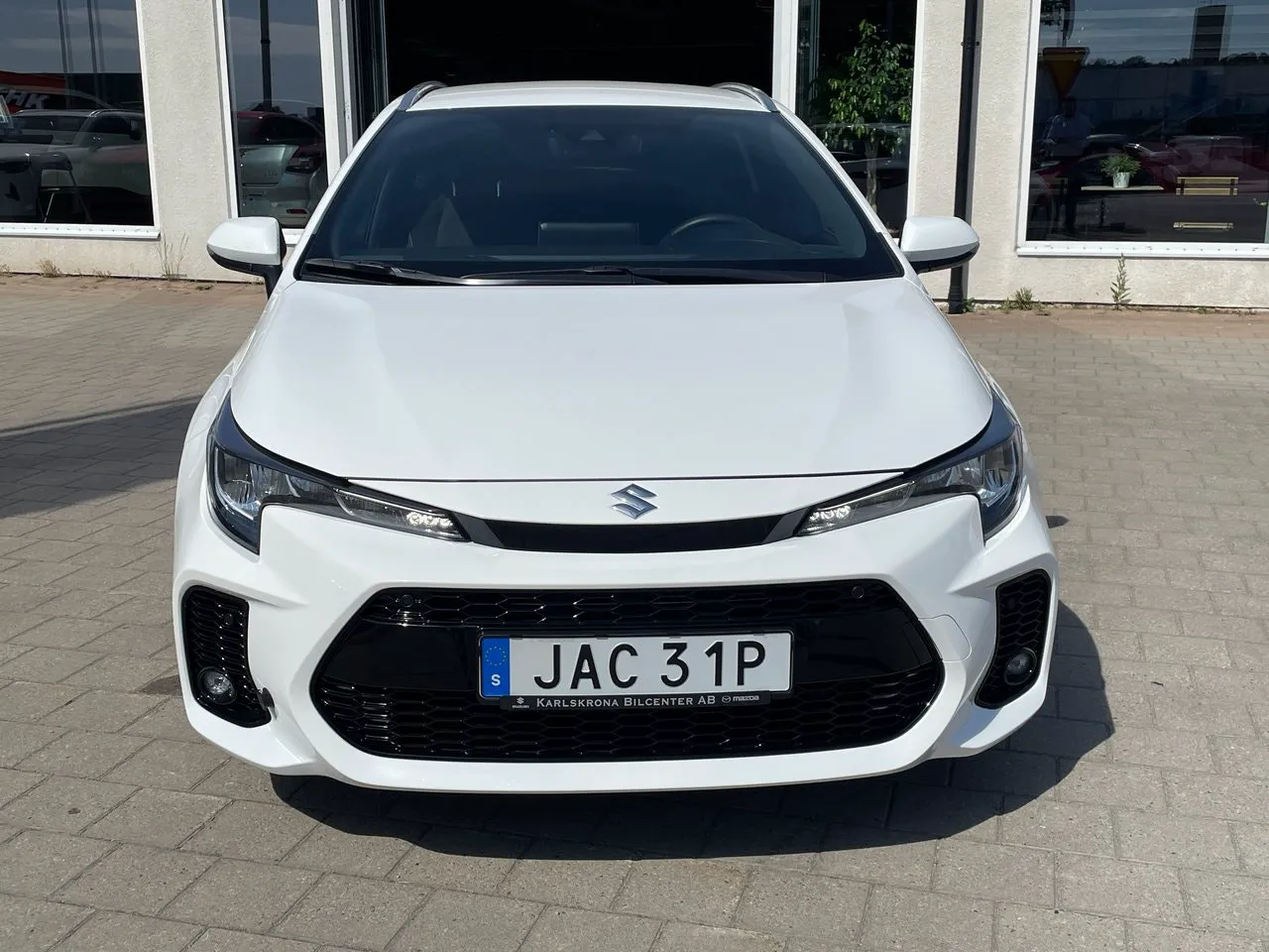 Vehicle image 2