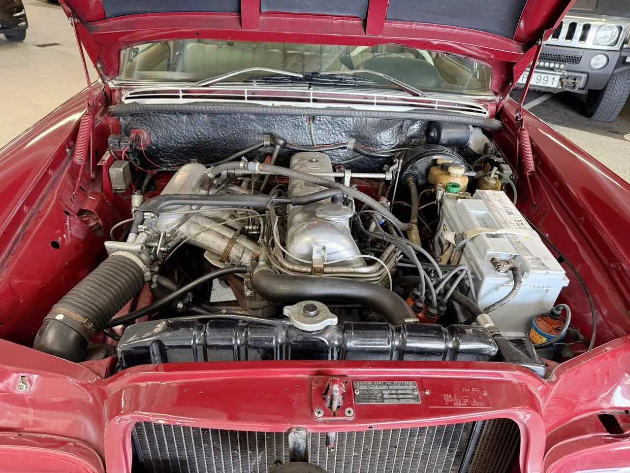Vehicle image 15