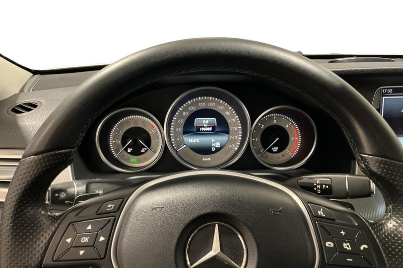 Mercedes E220 bild 10