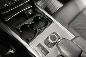 Mercedes E220 bild 13