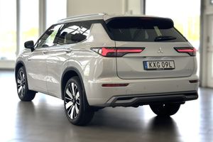 Mitsubishi Outlander bild 3