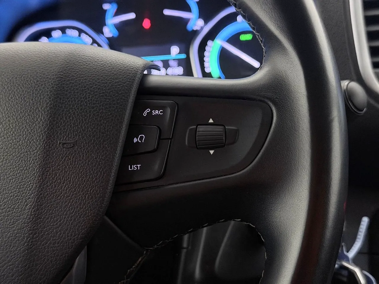 Vehicle image 18