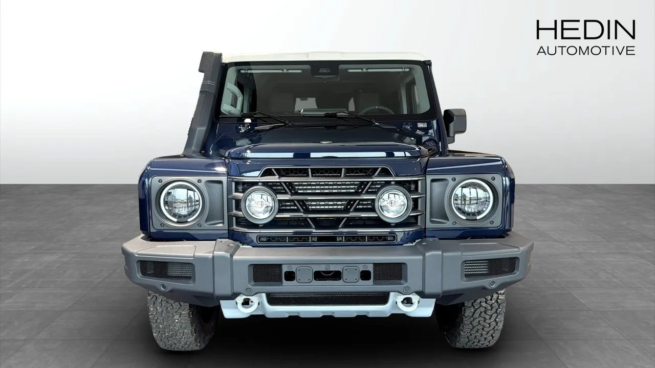 Vehicle image 7