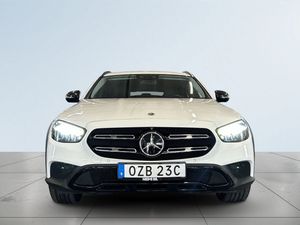 Mercedes E220 bild 2