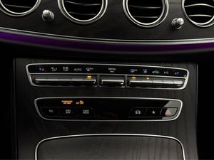 Mercedes E300 bild 30