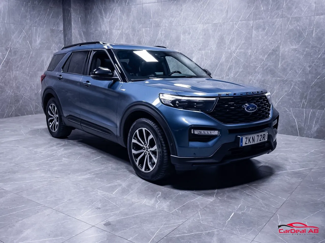 Vehicle image 8