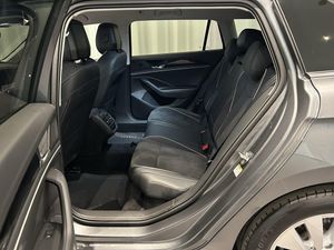 Volkswagen Passat bild 8