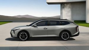 Kia K4 bild 1