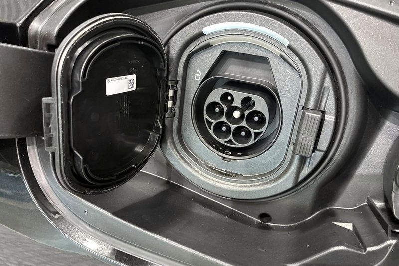 Mercedes E300 bild 15