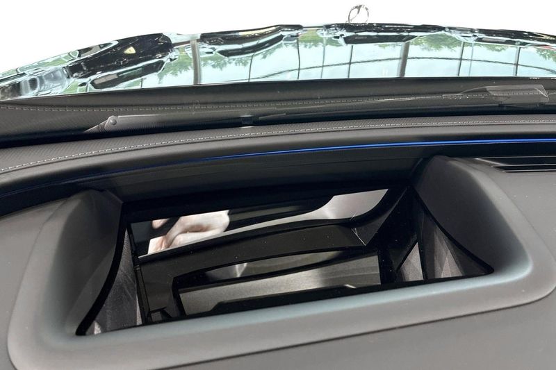 Mercedes E300 bild 16