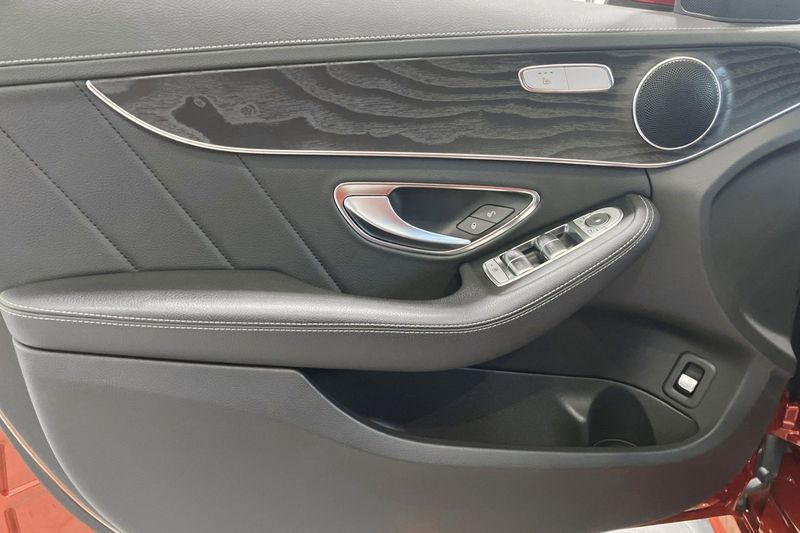 Mercedes C400 bild 12
