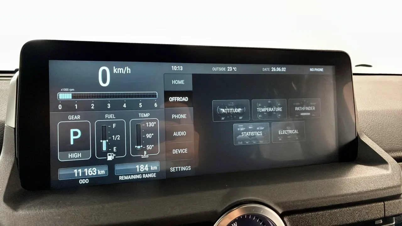 Vehicle image 13