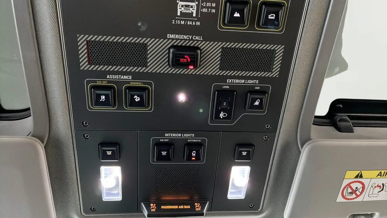 Vehicle image 21