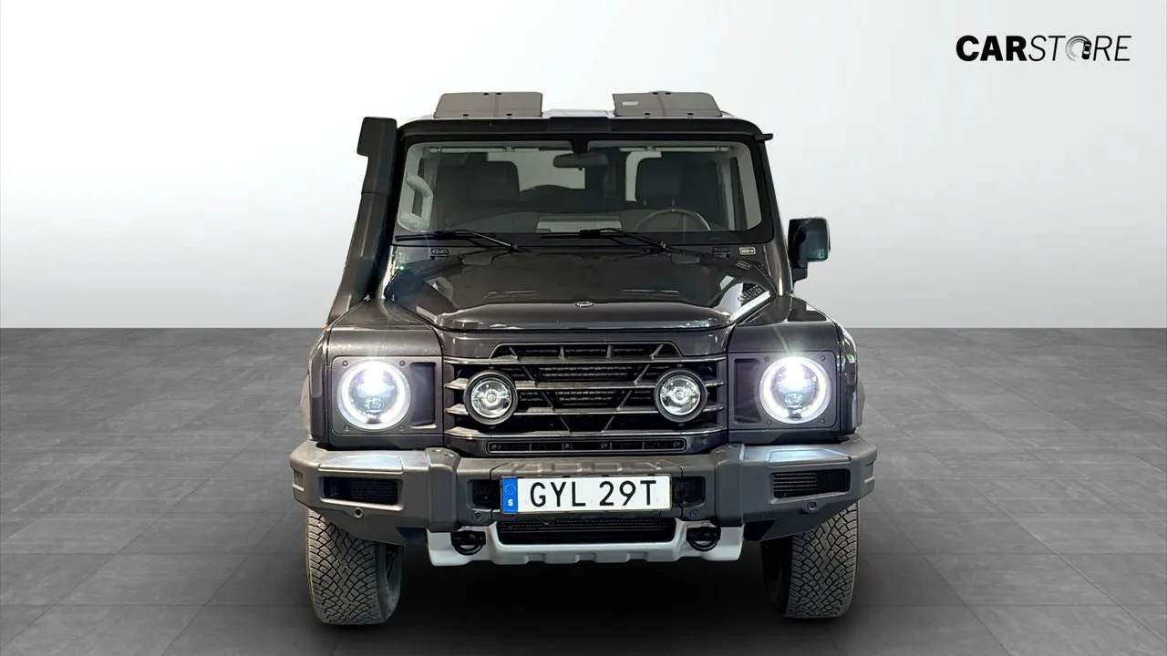 Vehicle image 7