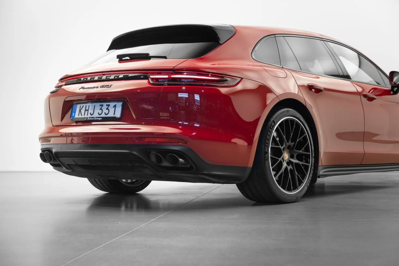 Vehicle image 20
