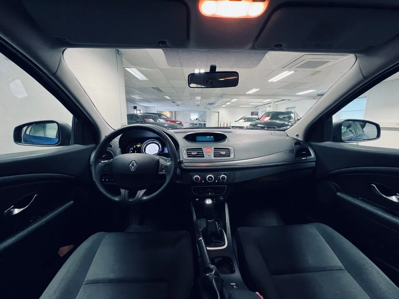 Vehicle image 7