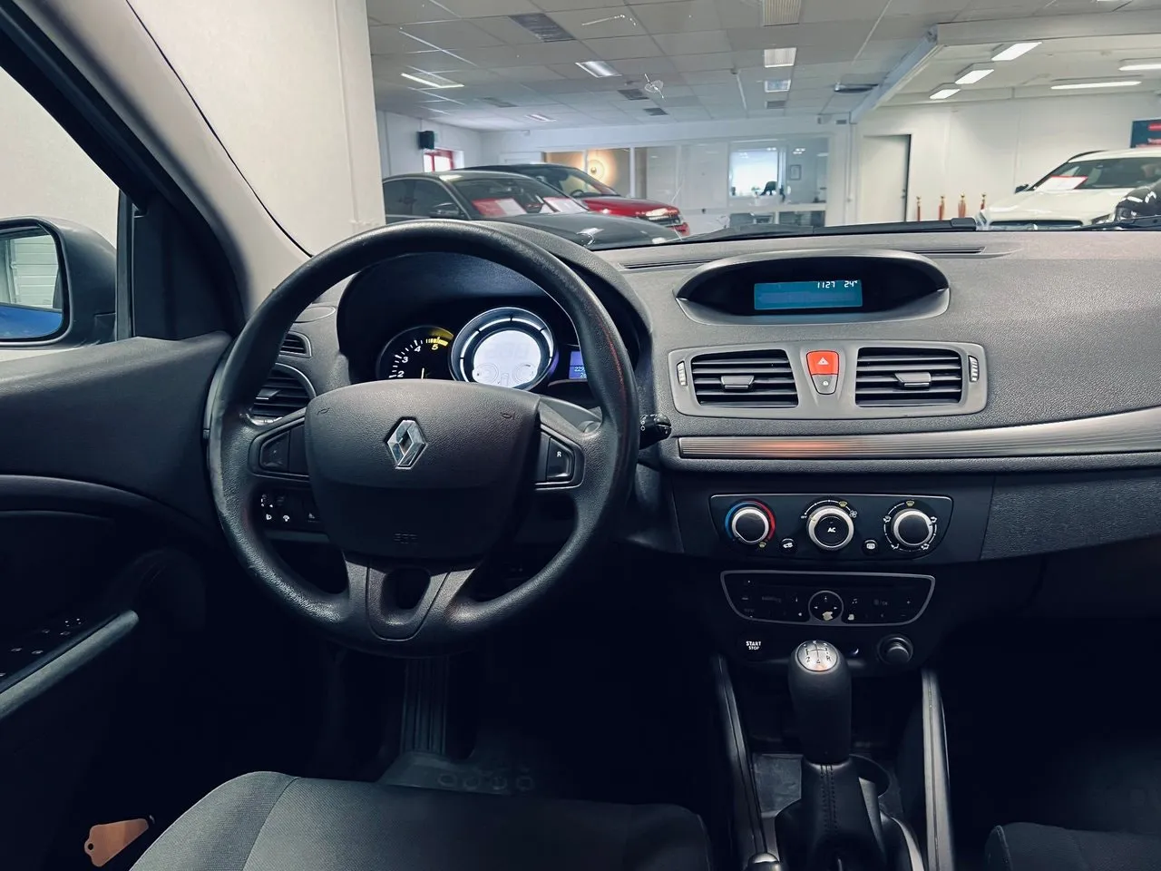 Vehicle image 8