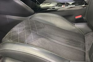 Peugeot 208 bild 15