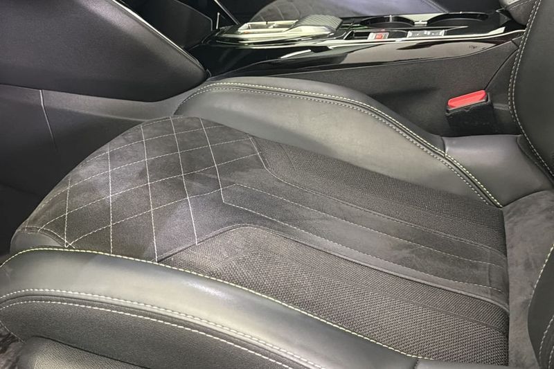 Peugeot 208 bild 15