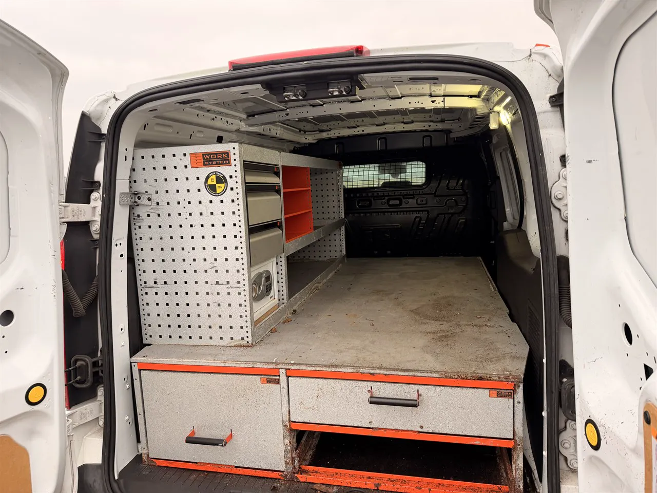 Vehicle image 7