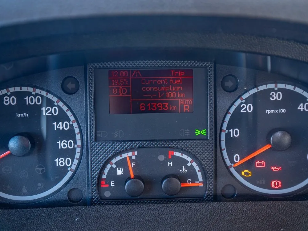 Vehicle image 20