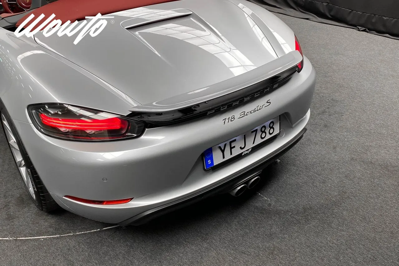 Vehicle image 22