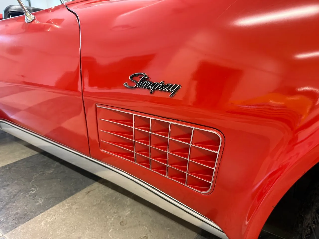 Vehicle image 11