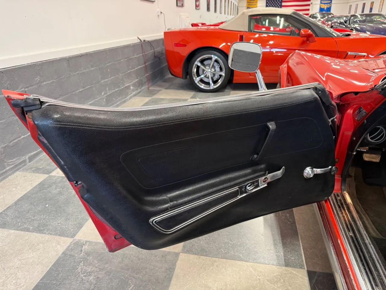 Vehicle image 18