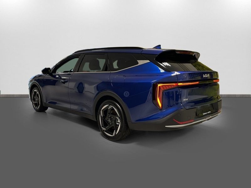 Kia K4 bild 6