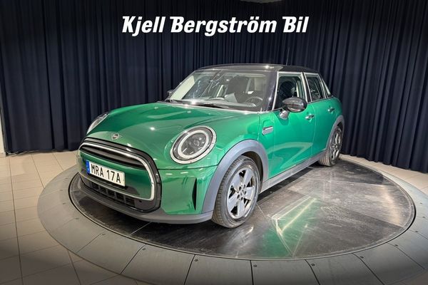 MINI Cooper 5-dörrars Automat Skinn Backkamera - 2023