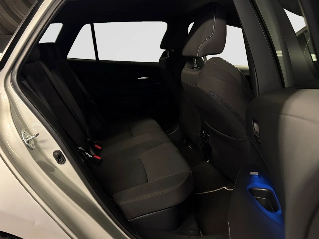 Vehicle image 21