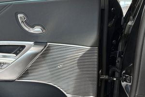 Mercedes GLC400 bild 15