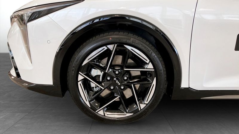 Kia K4 bild 9