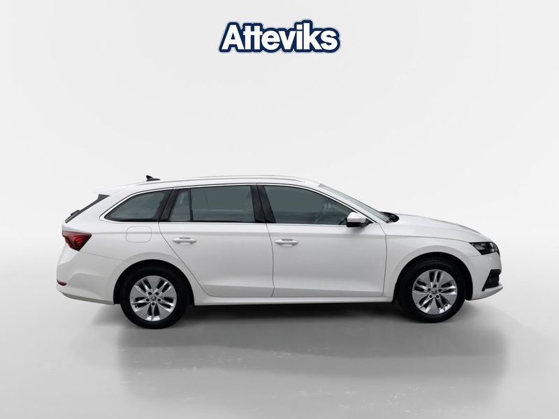 Skoda Octavia bild 2