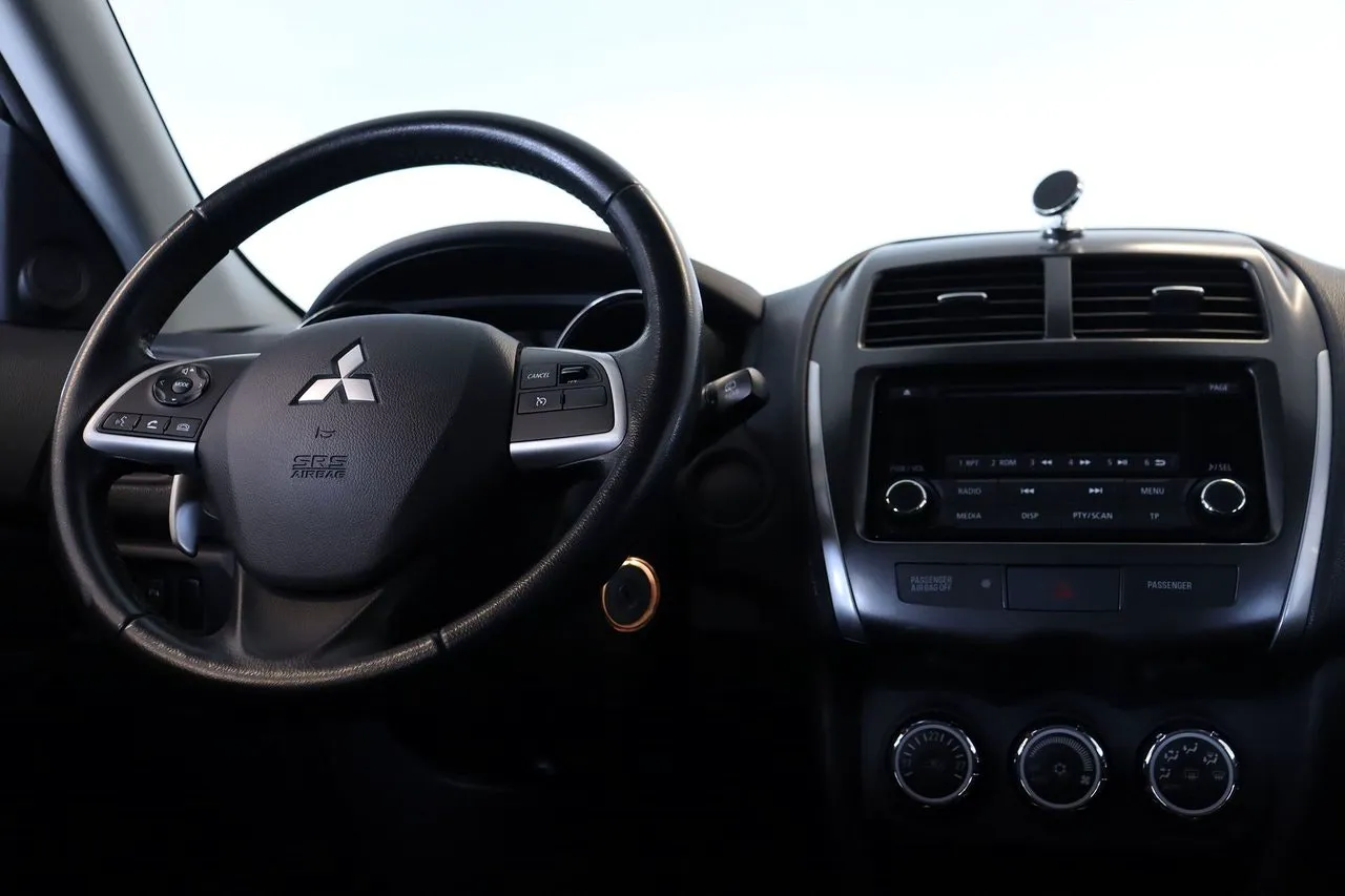 Vehicle image 20