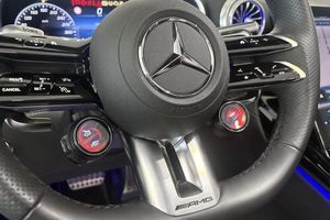 Mercedes SL63 AMG bild 14
