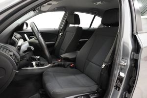 BMW 116 bild 11