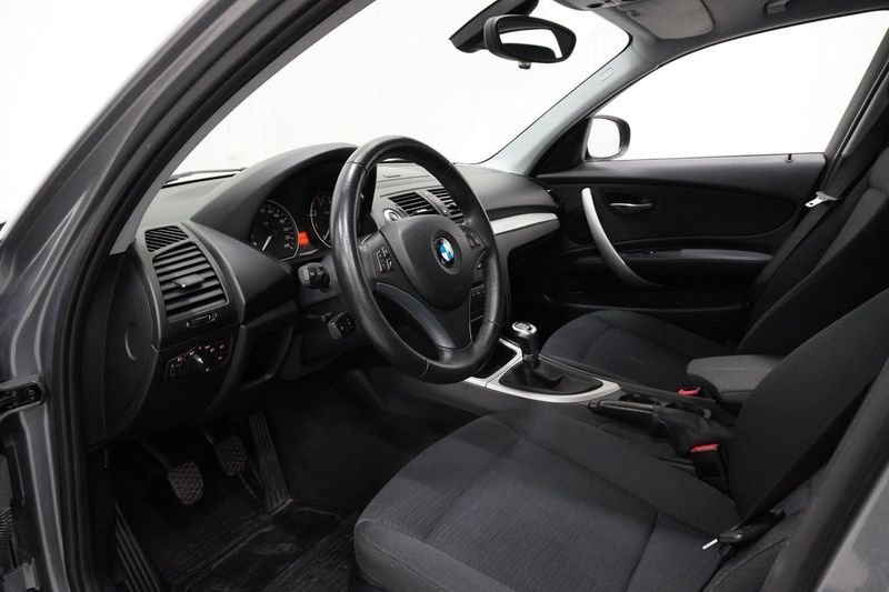 BMW 116 bild 9