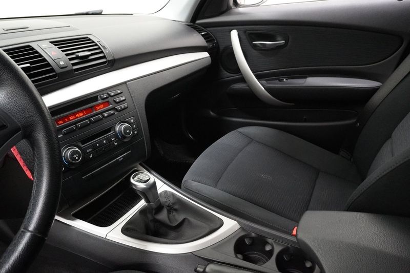 BMW 116 bild 14