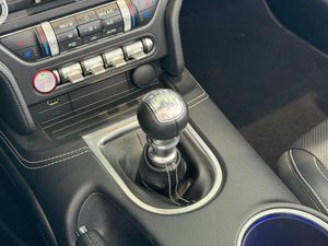 Ford Mustang bild 16