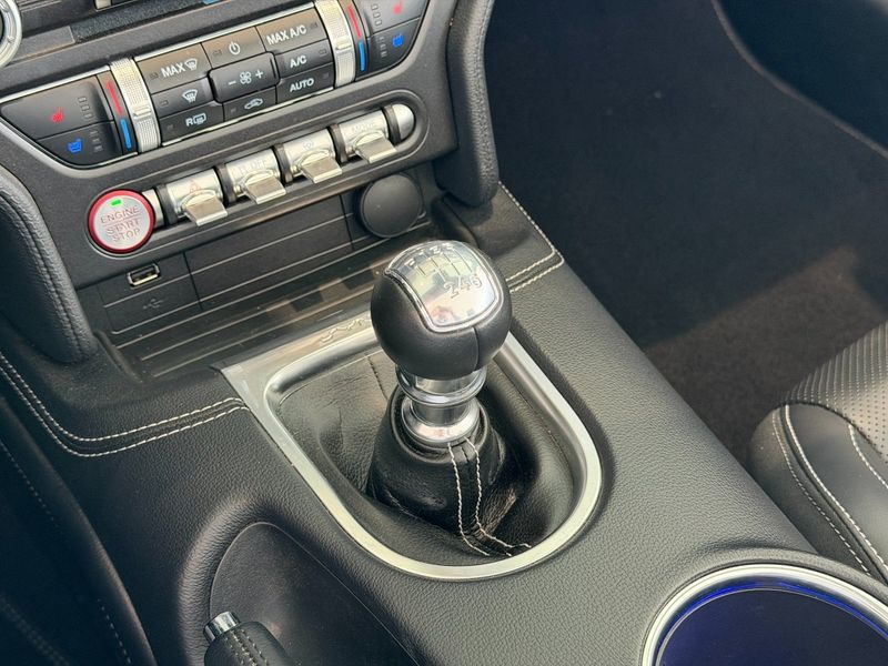 Ford Mustang bild 16